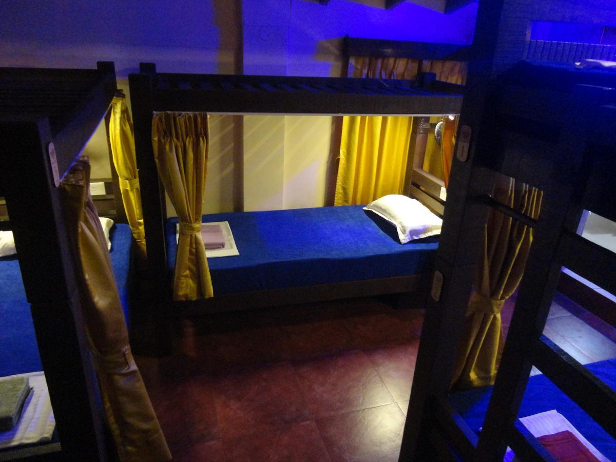 The Yuppi Hippi Female Hostel Anjuna Bagian luar foto