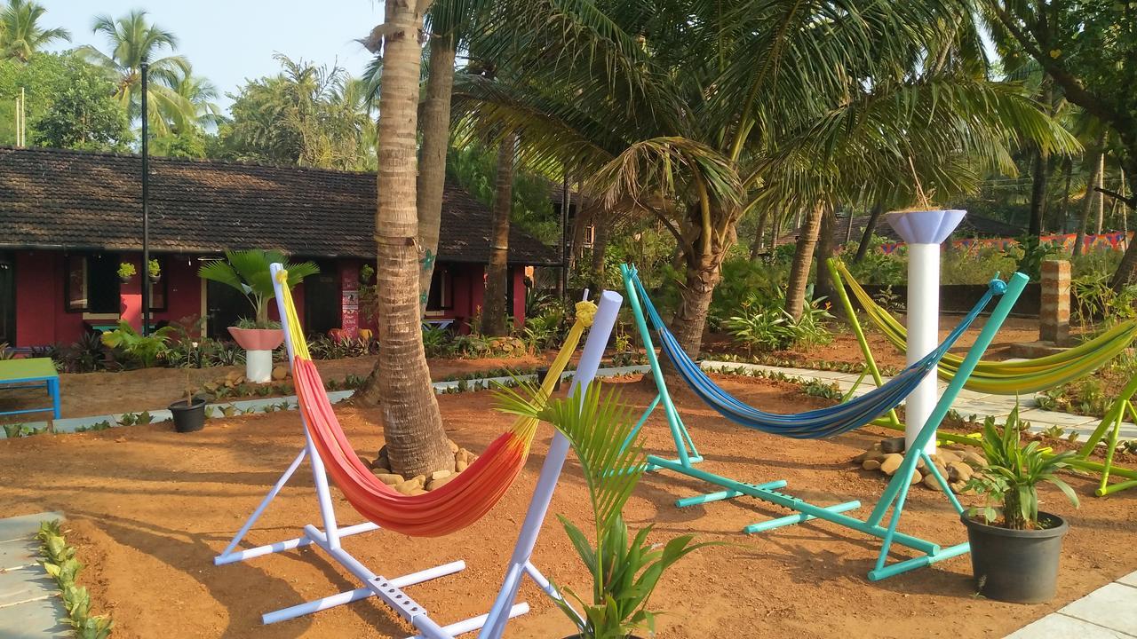 The Yuppi Hippi Female Hostel Anjuna Bagian luar foto